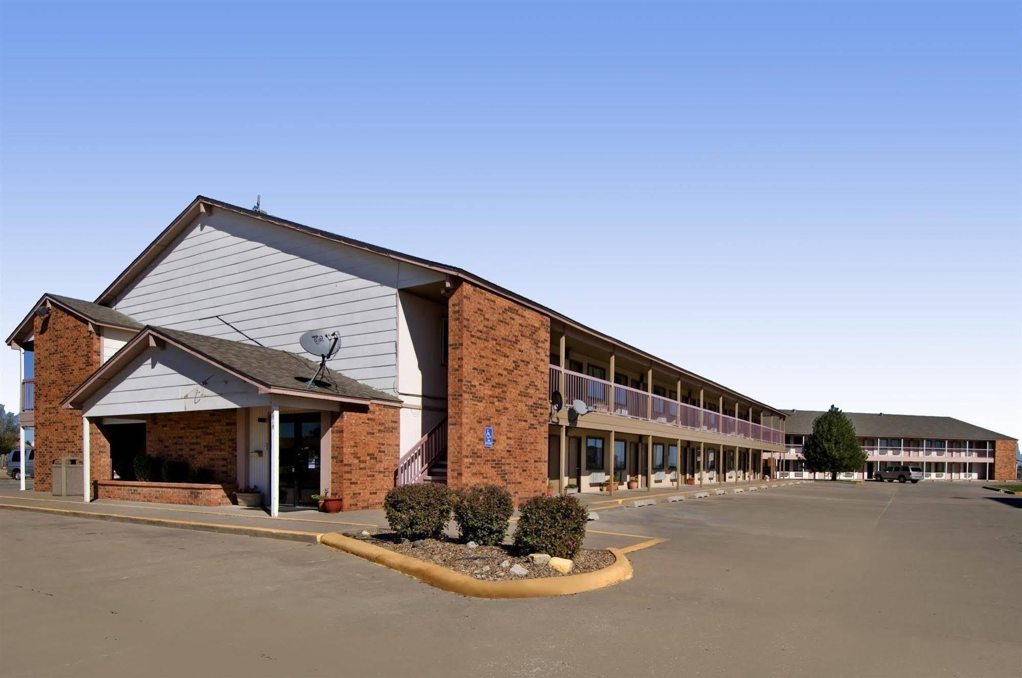 Americas Best Value Inn - Гарден-Сіті Екстер'єр фото