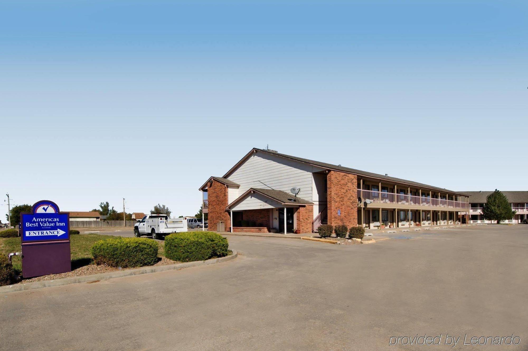 Americas Best Value Inn - Гарден-Сіті Екстер'єр фото