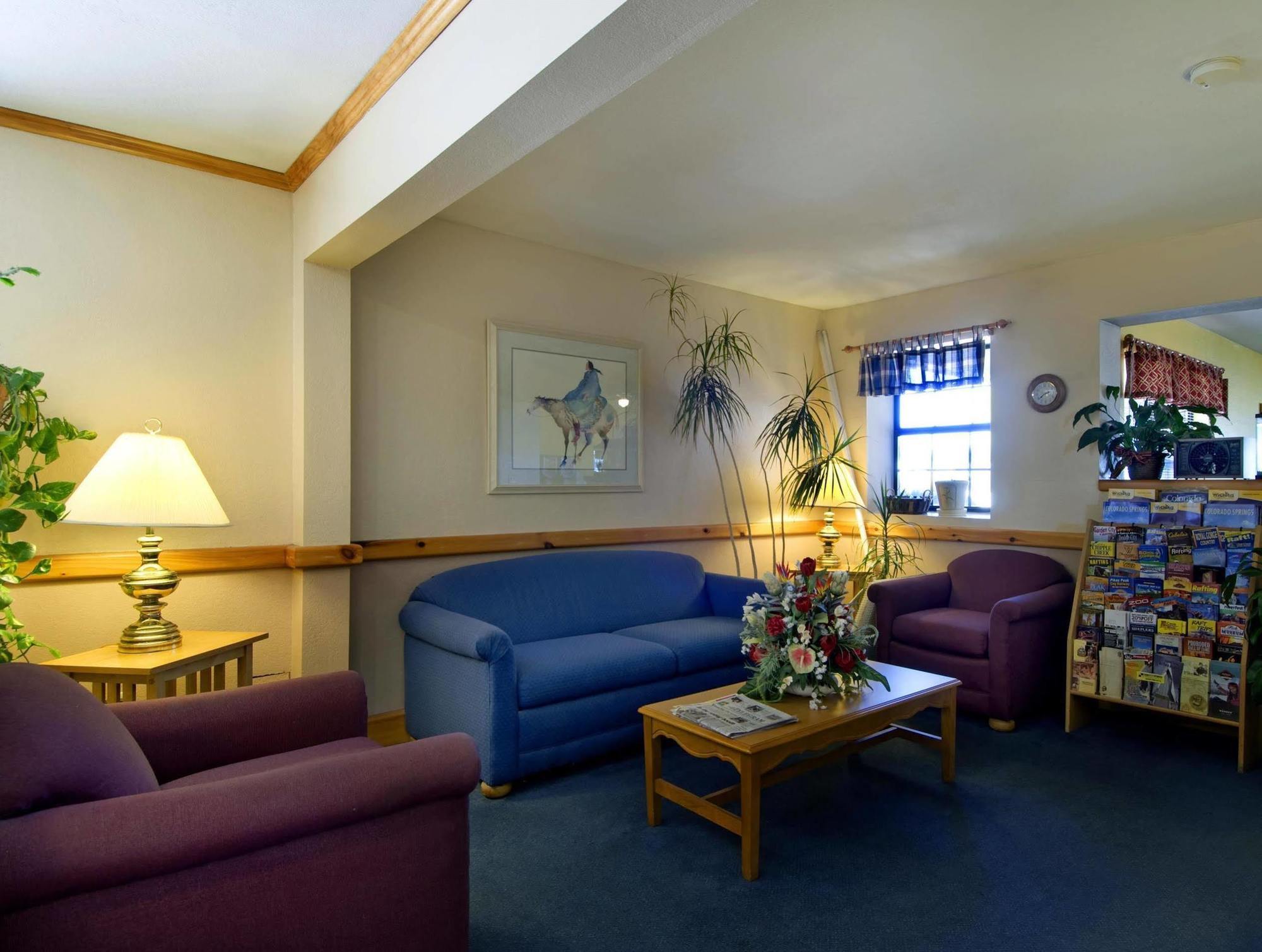 Americas Best Value Inn - Гарден-Сіті Екстер'єр фото
